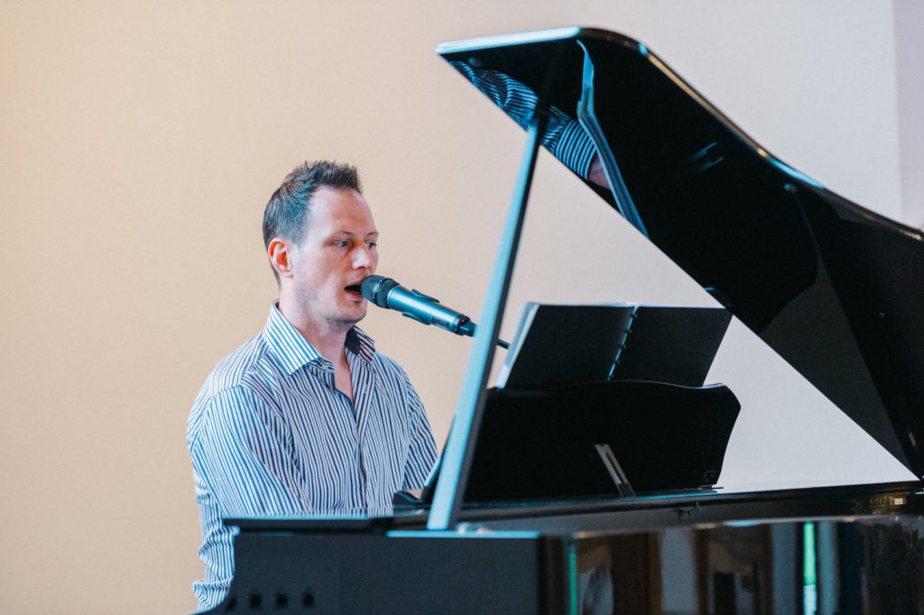 Trauung Kirche Frey Pianist Sänger